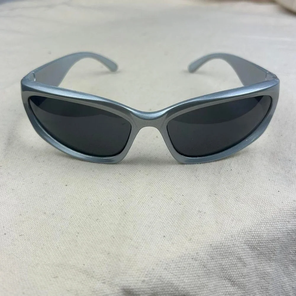 Vintage Y2K surfer style silver rounded sunglasses cyber grunge techno